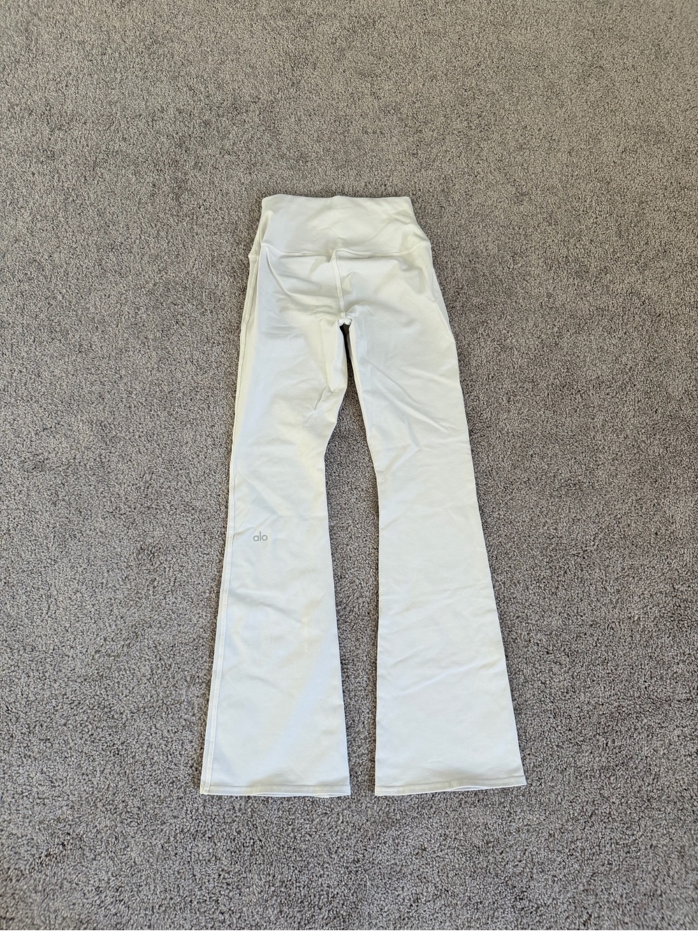 ALO Yoga leggings - Picture 3 of 3
